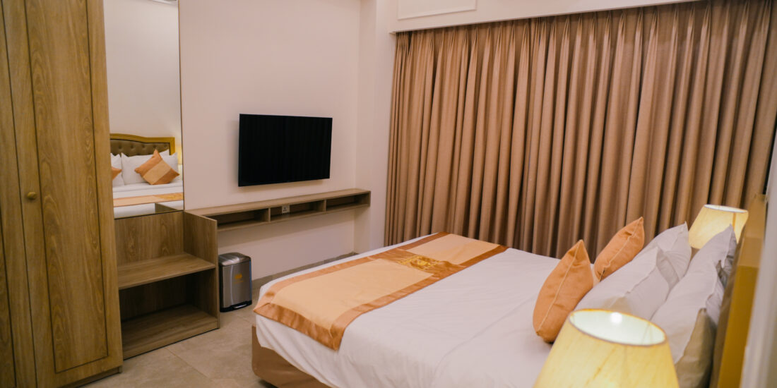 master_suite_two_bed_room