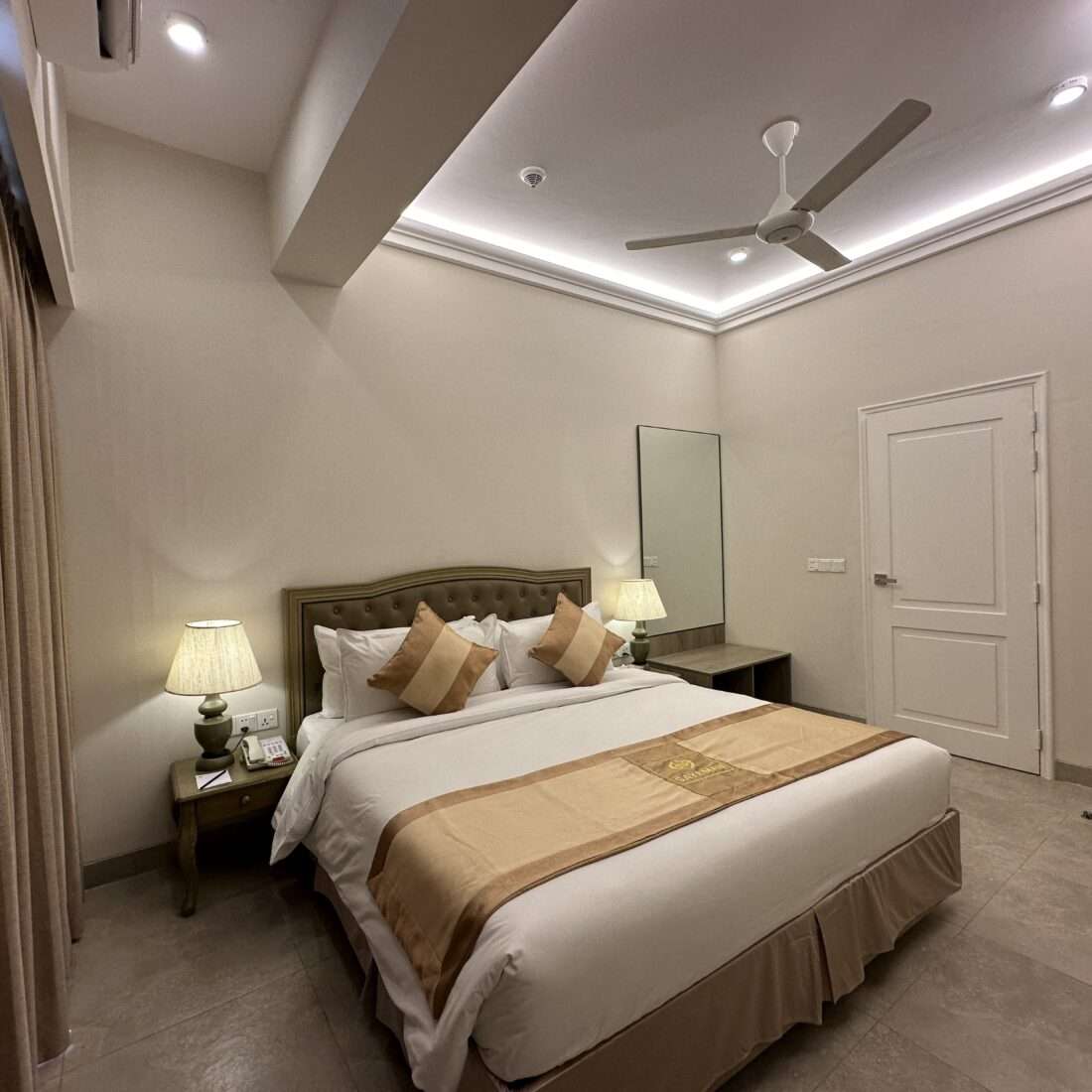 Package and Offers 5 honeymoon-package-and-offers-discount